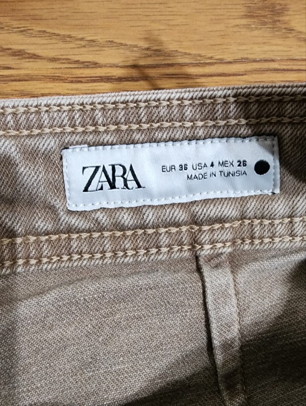 Zara High Rise Wide Leg Cropped Jeans Beige Frayed Hem Raw Edge Women's US 4 36 - Picture 3 of 12